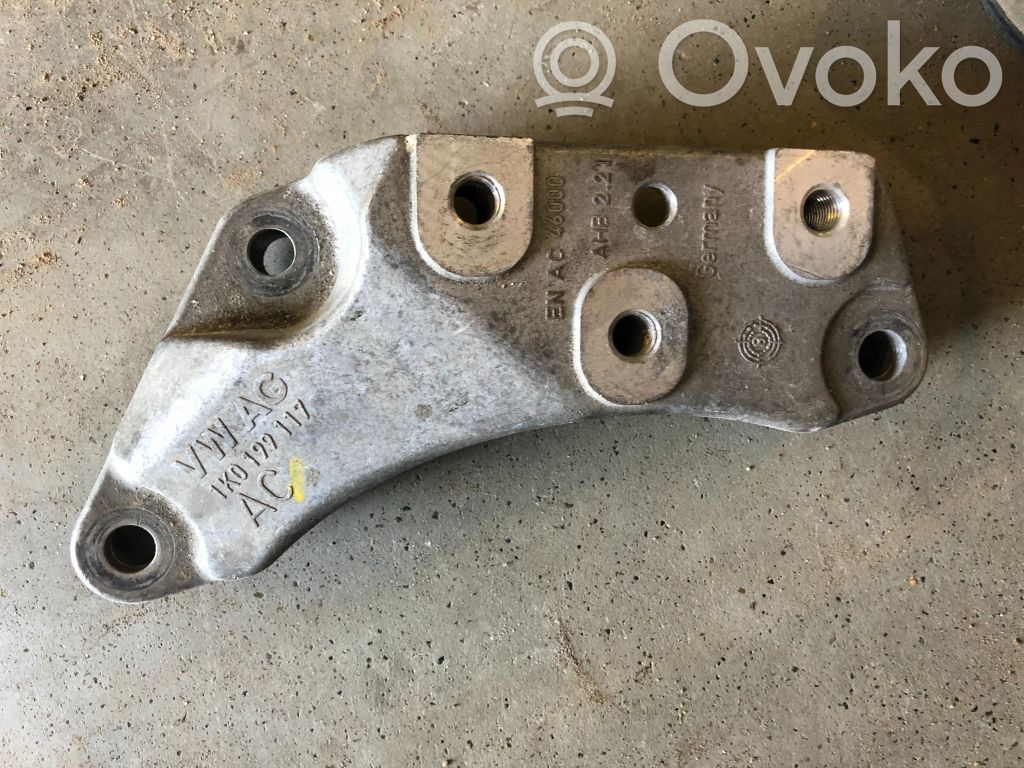 Volkswagen PASSAT B6 Gearbox mounting bracket 