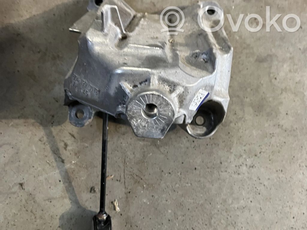 Audi Q5 SQ5 FY Engine mounting bracket 