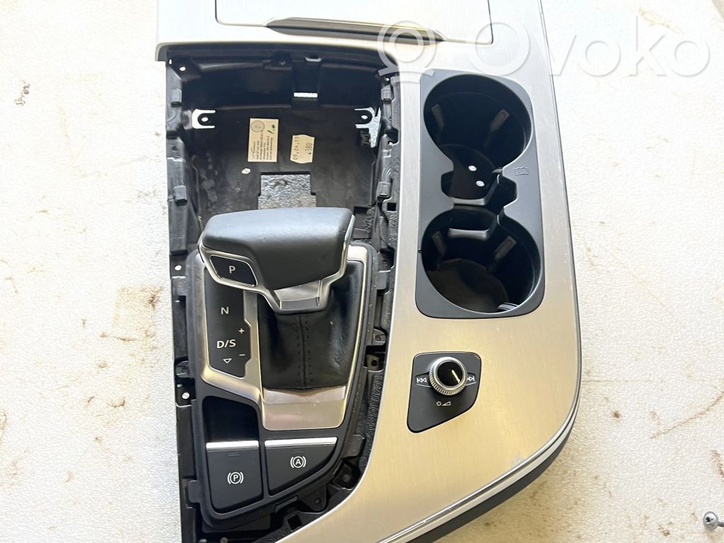 Audi Q7 4M Autres éléments de console centrale 