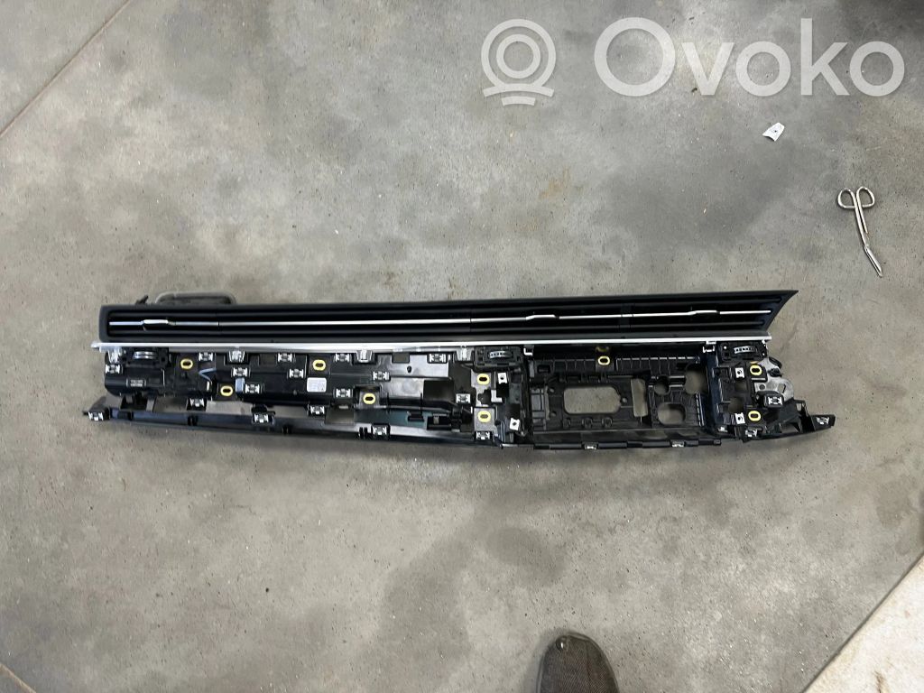 Audi Q7 4M Ramă grilă ventilație bord 