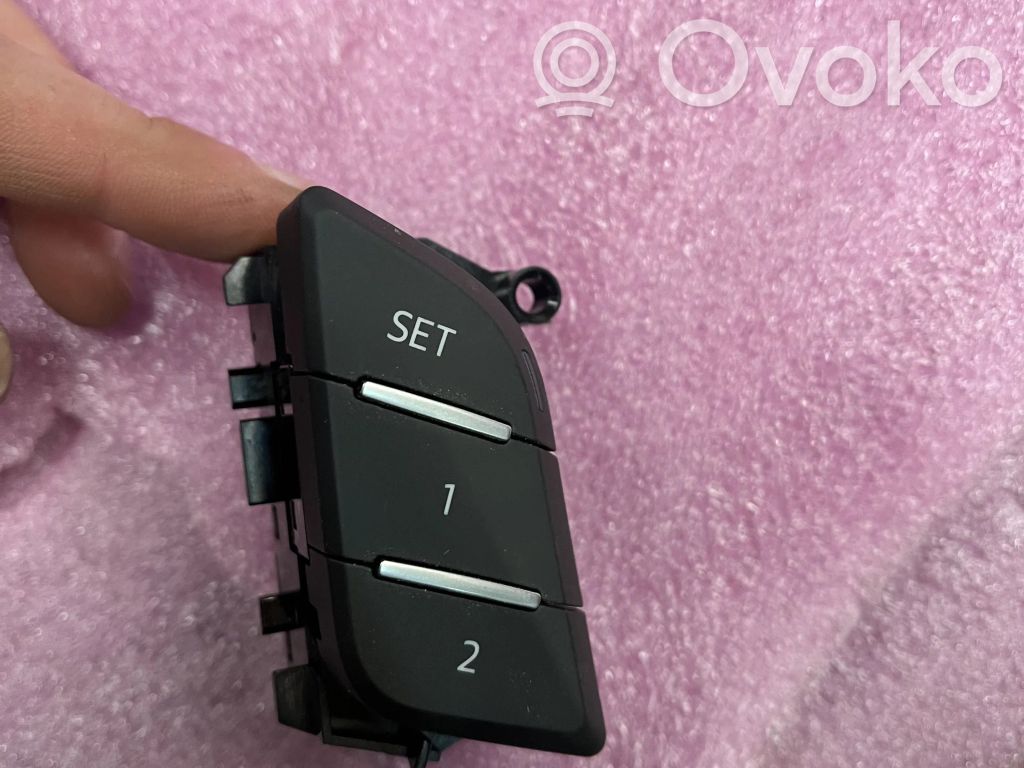 Audi Q7 4M Seat control switch 