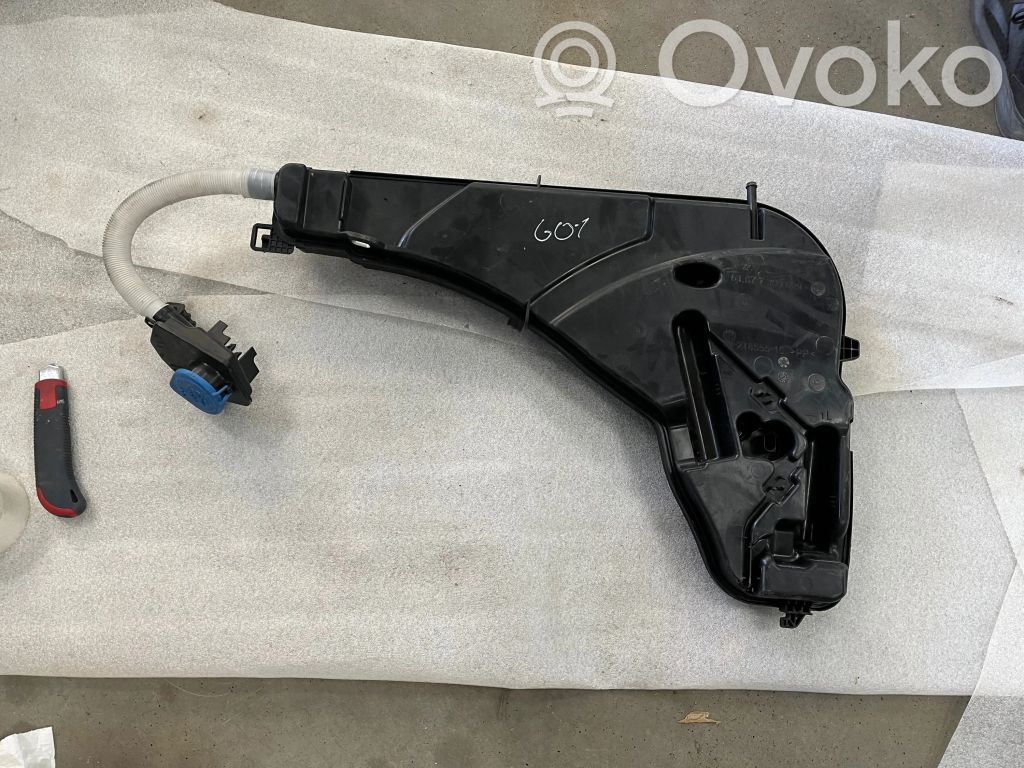 BMW X3 G01 Zbiornik płynu do spryskiwaczy szyby przedniej / czołowej 