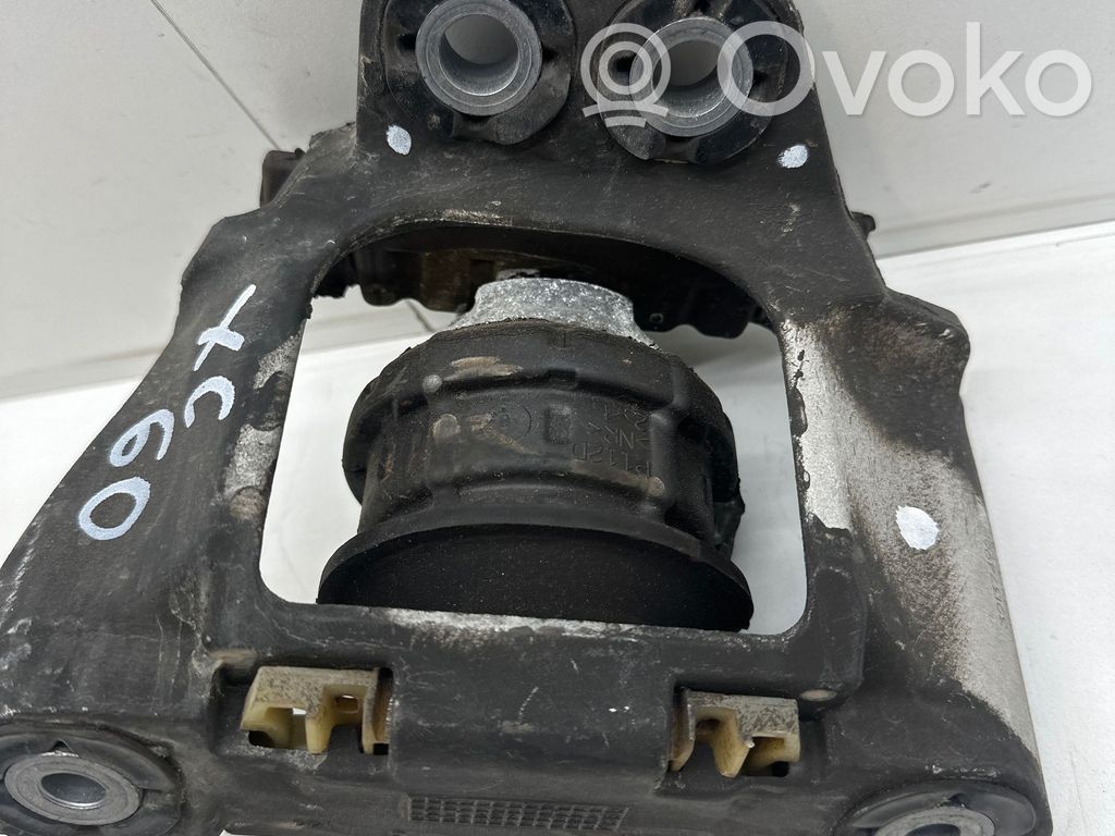 Engine mount bracket   32137496,202750827