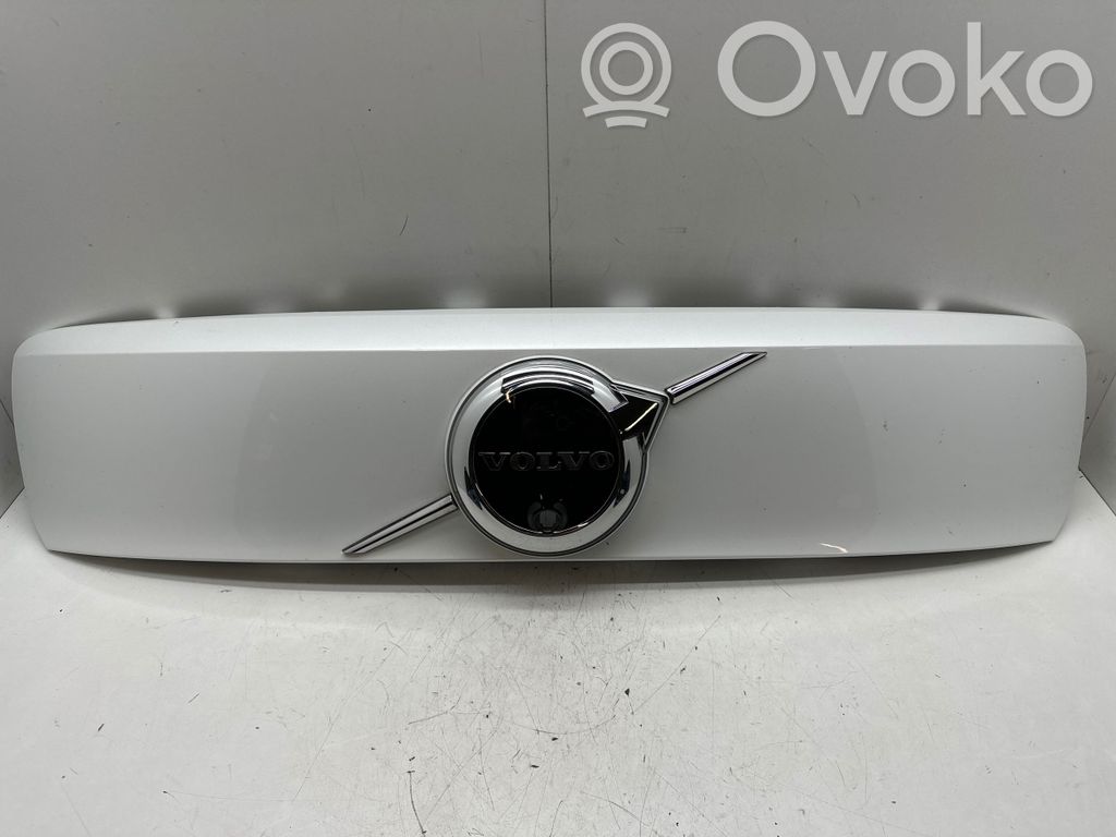 Front grill   32337601