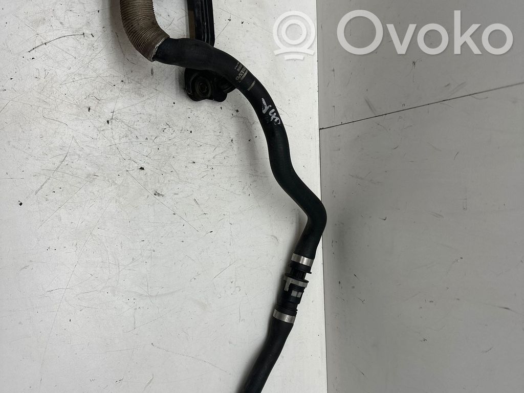 Volvo V40 Engine coolant pipe/hose 