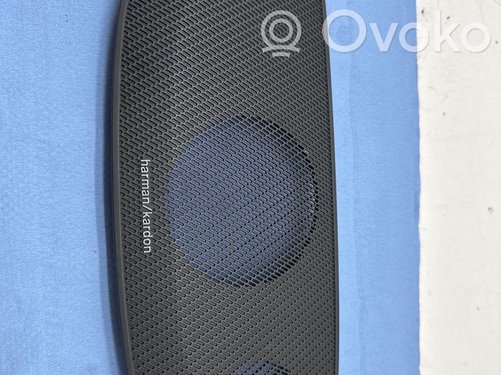 Volvo C40 Maskownica centralnego głośnika deski rozdzielczej 