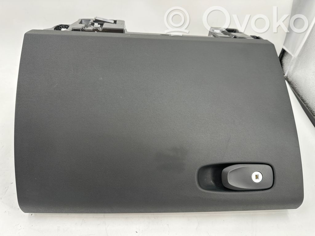 Volvo S90, V90 Guantera 