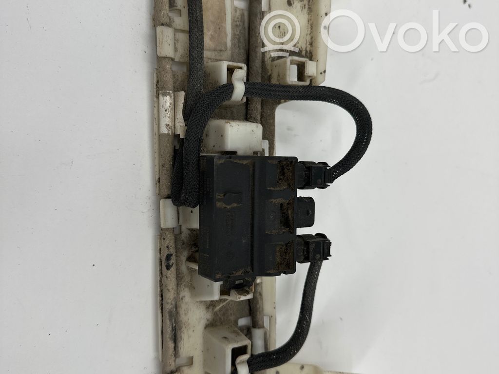 Tailgate/trunk control unit/module   E01543100,9672