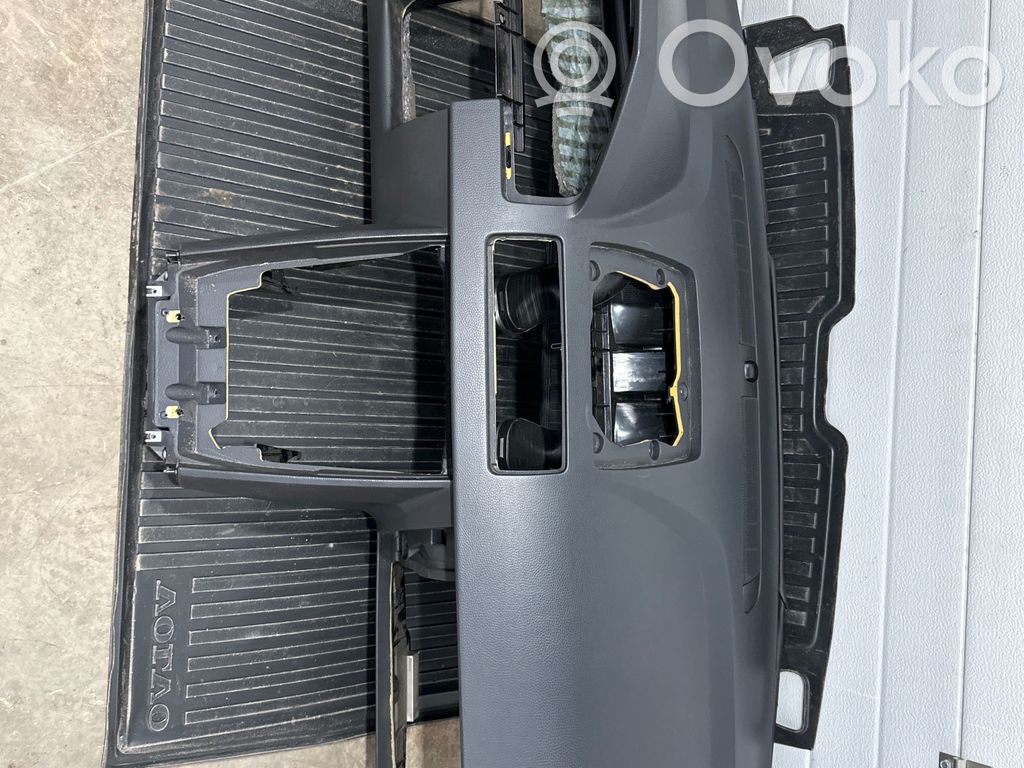 Volvo XC90 Panelis 