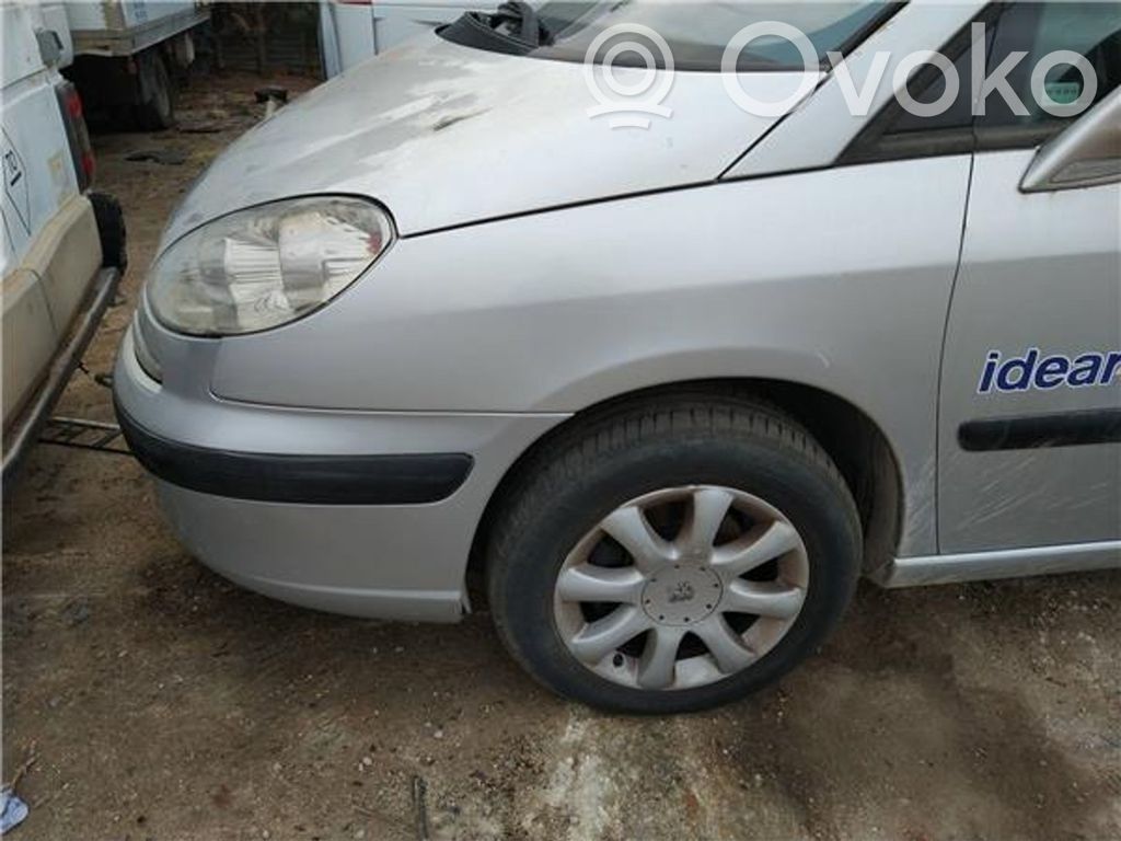 Peugeot 807 Aleta delantera 