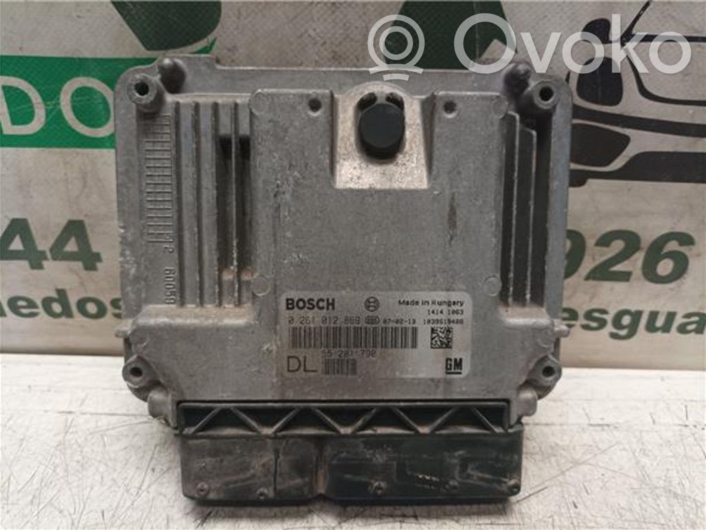 Opel Vectra C Engine control unit/module ECU 
