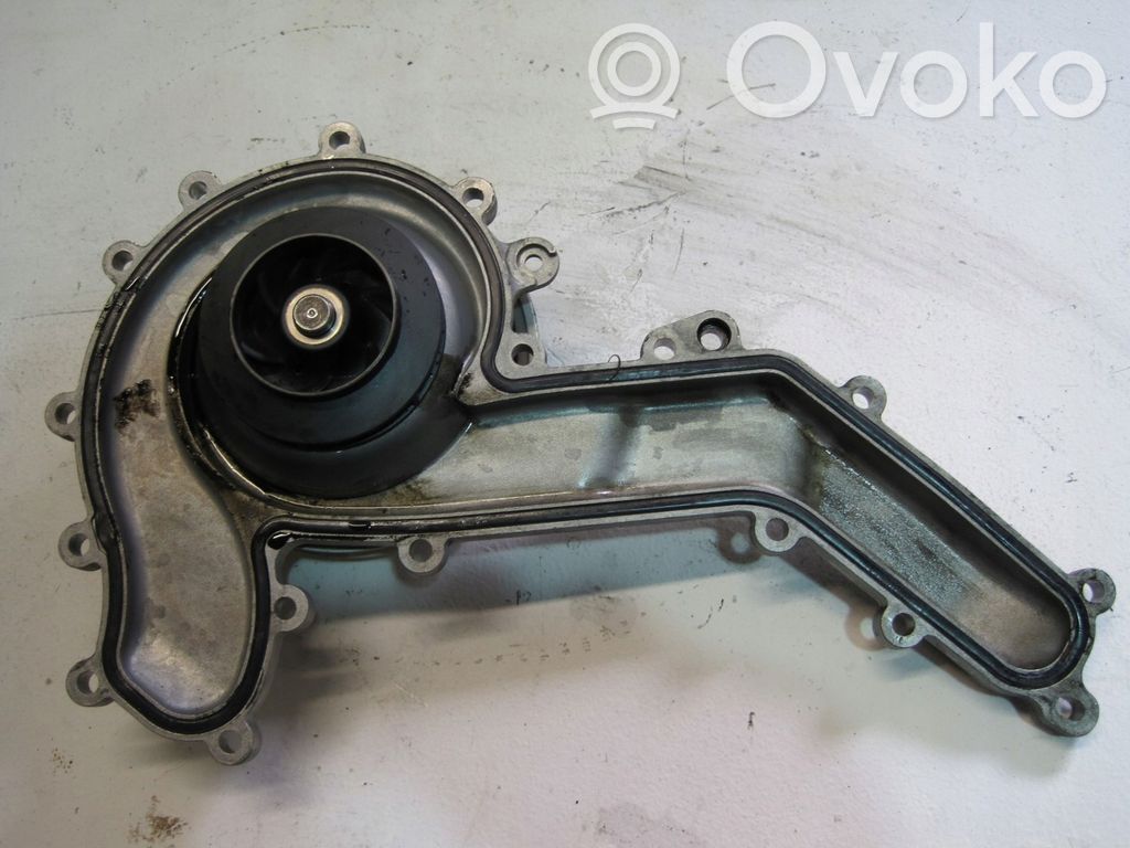 Audi Q7 4M Water pump 