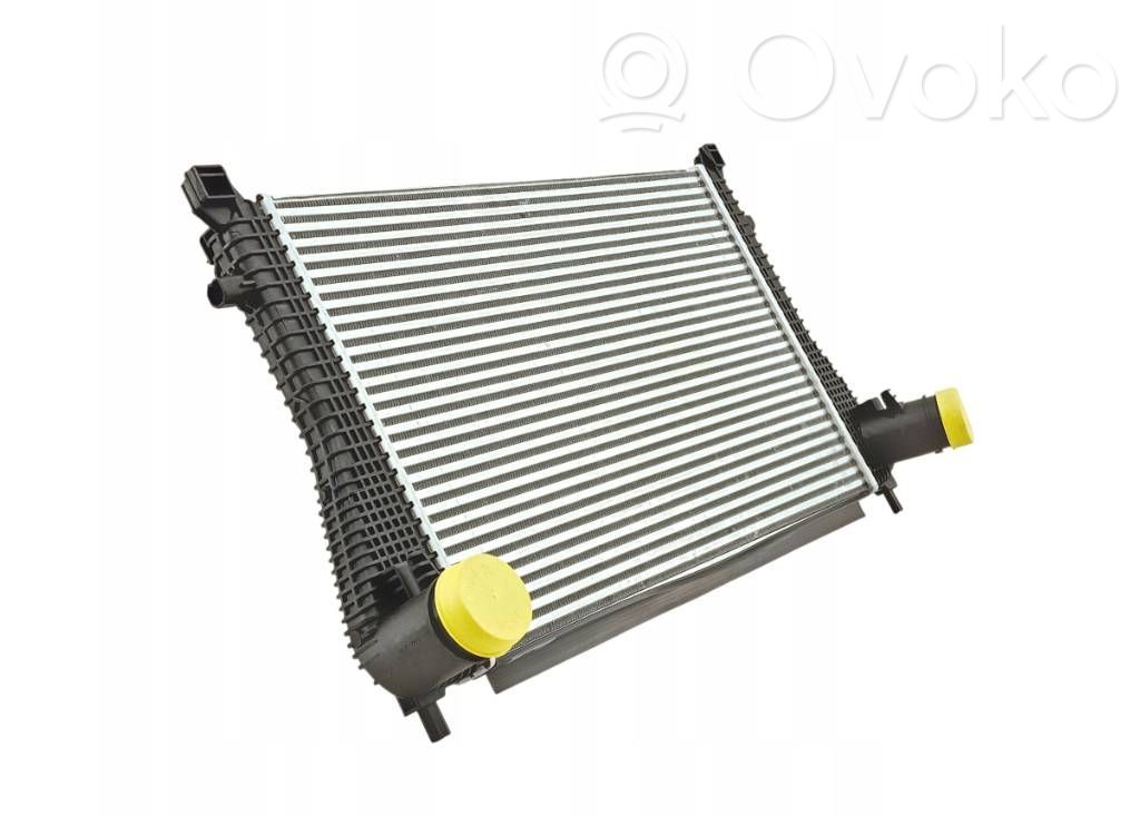 Volkswagen Arteon Chłodnica powietrza doładowującego / Intercooler 