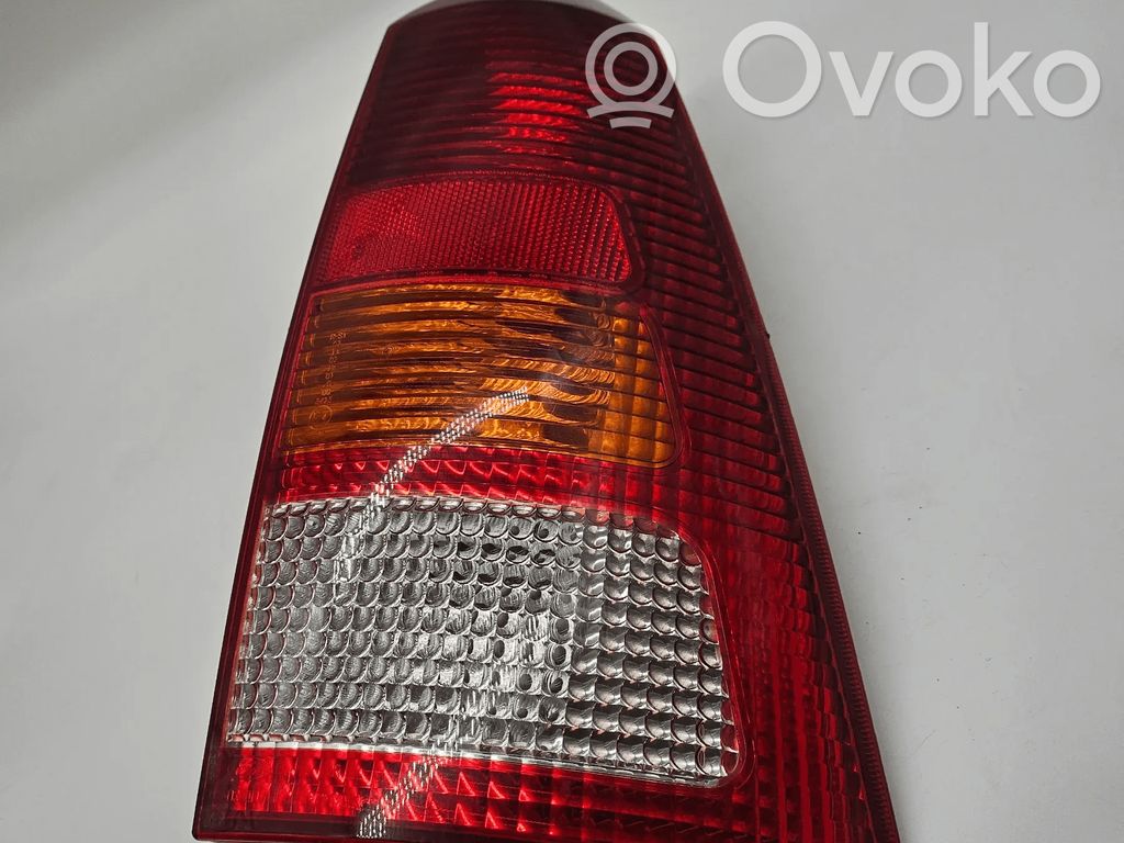 Ford Focus Lampy tylne / Komplet 