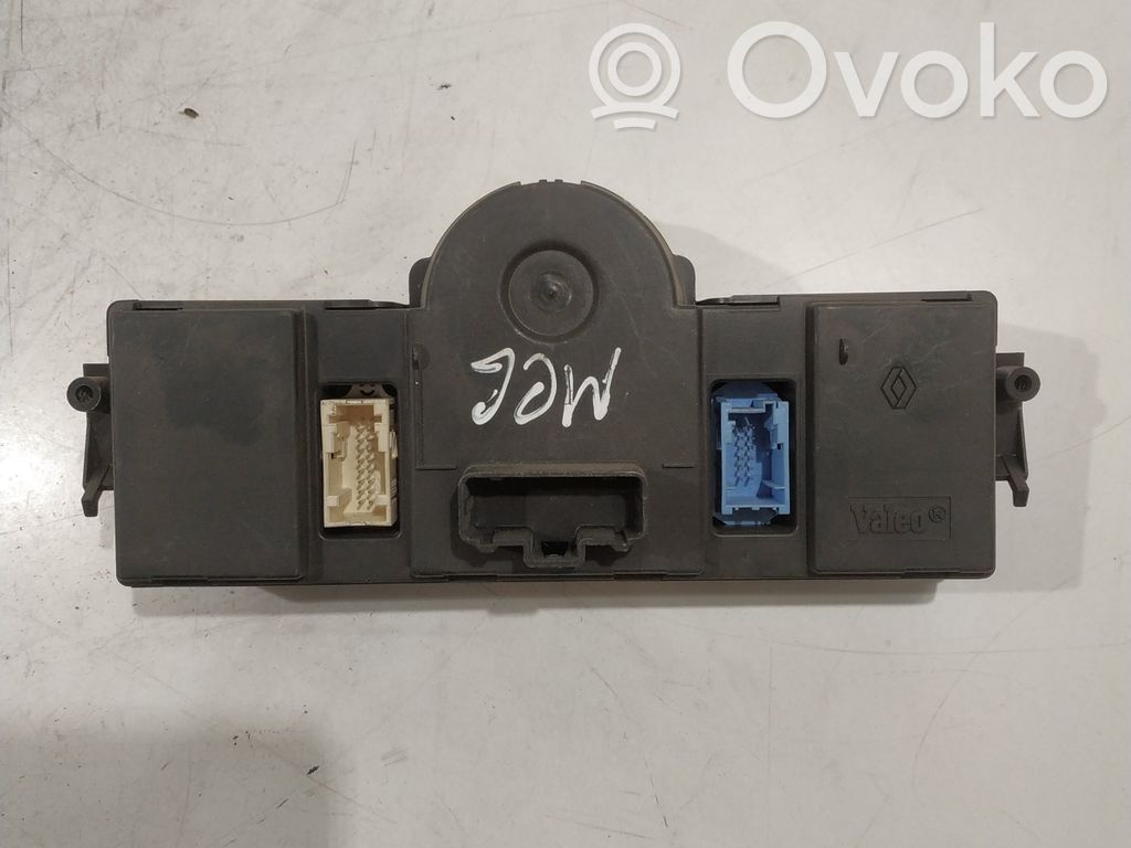 Renault Megane II Climate control unit 