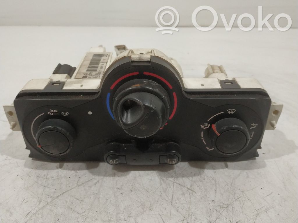 Renault Megane II Climate control unit 