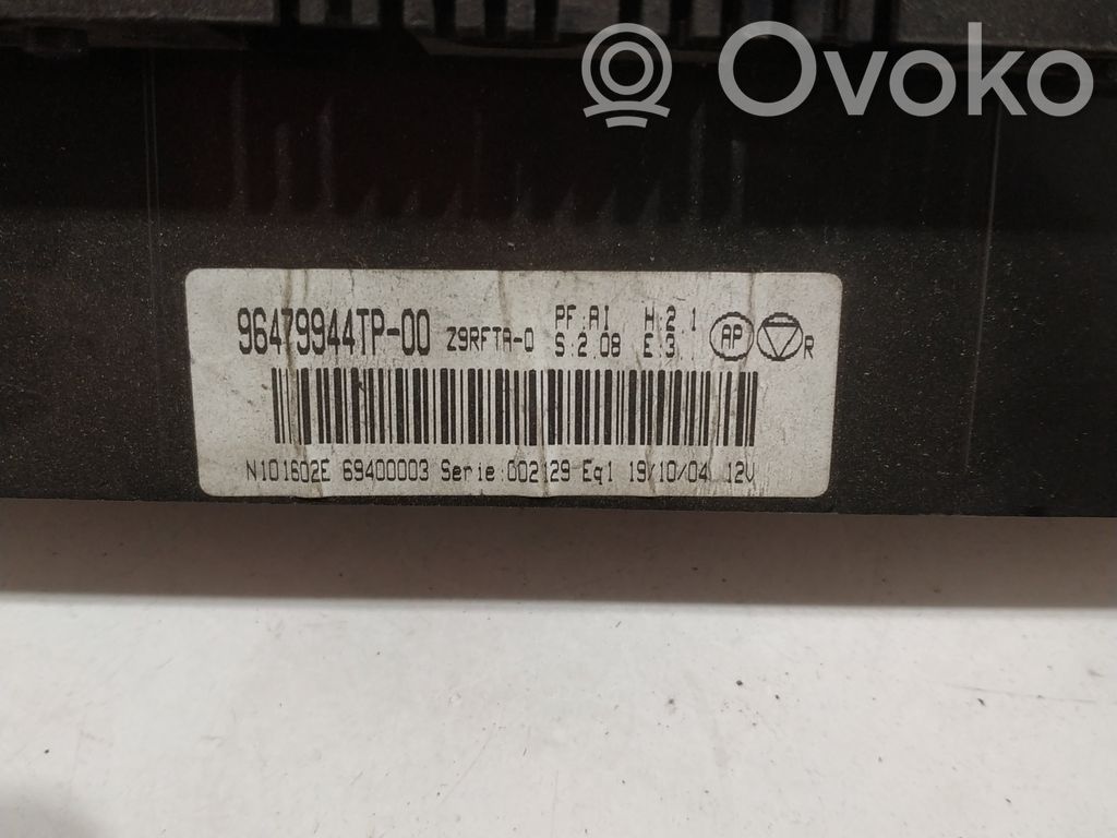 Peugeot 607 Climate control unit 
