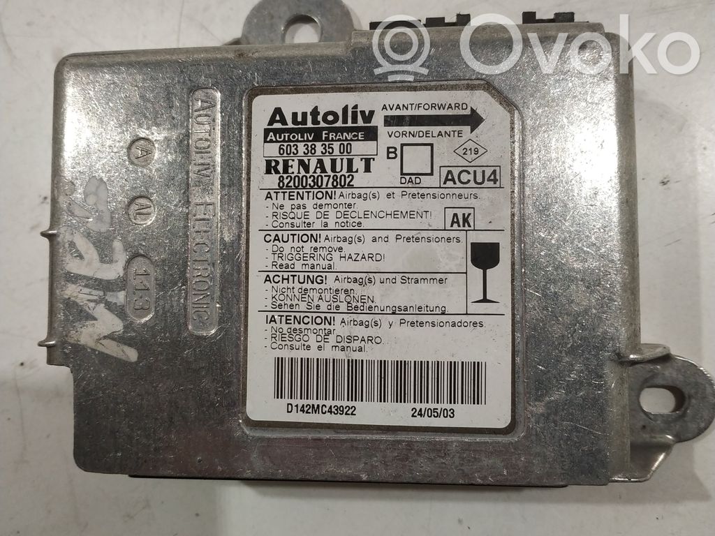 Renault Megane II Airbag control unit/module 