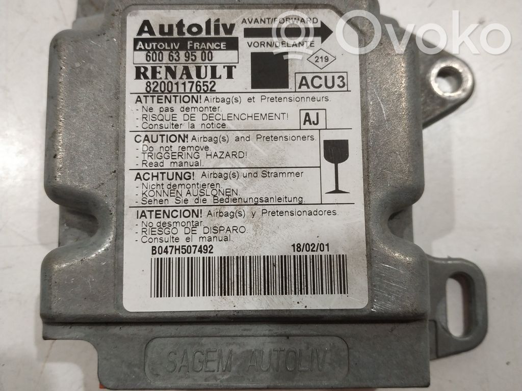 Renault Scenic I Airbag control unit/module 