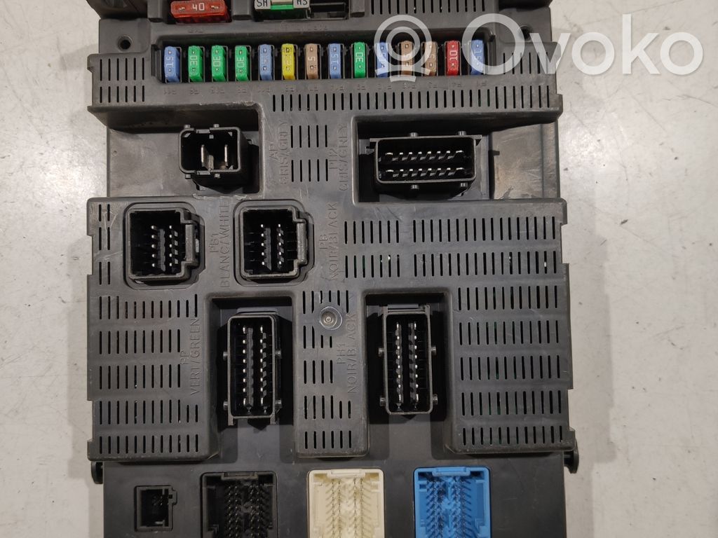 Peugeot 207 Comfort/convenience module 