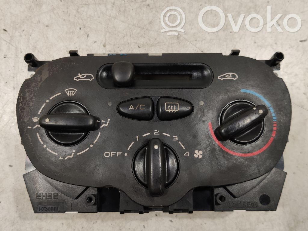 Peugeot 206 Climate control unit 