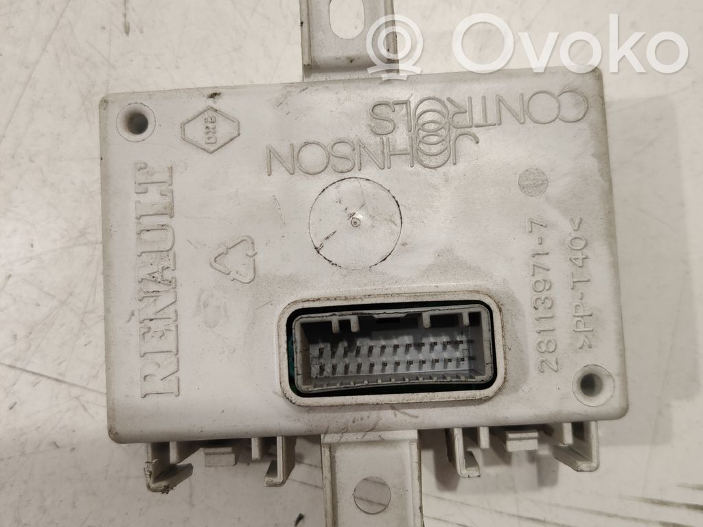Renault Megane III GPS navigation control unit/module 