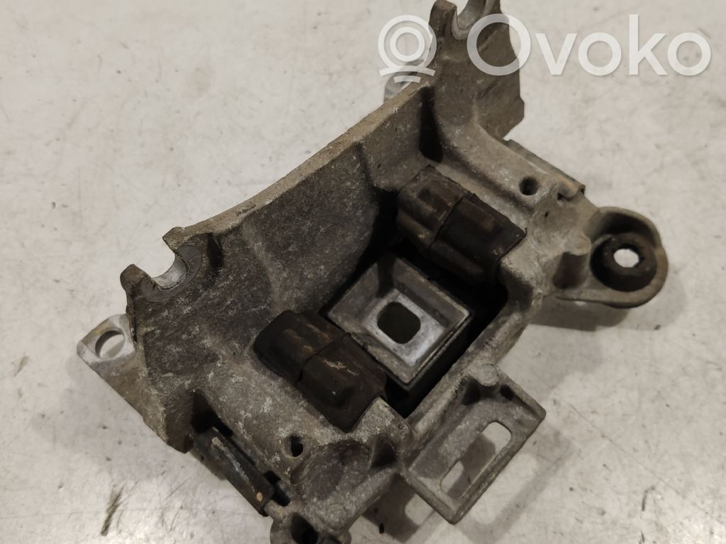 Renault Megane III Engine mount bracket 