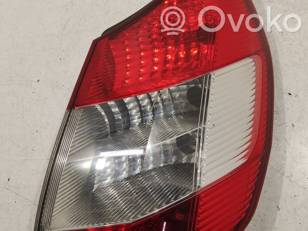 Renault Scenic II -  Grand scenic II Aizmugurējais lukturis virsbūvē 