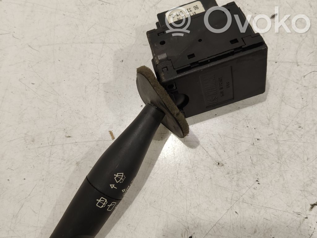 Peugeot 206 Wiper control stalk 