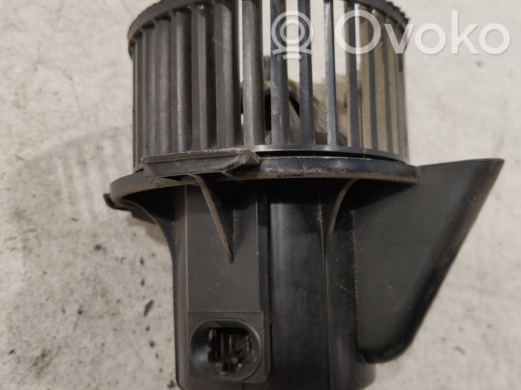 Peugeot 307 Mazā radiatora ventilators 