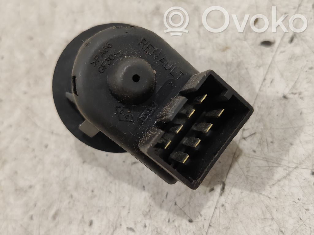 Renault Megane II Wing mirror control module 