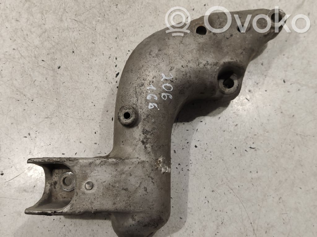 Peugeot 206 Engine mounting bracket 