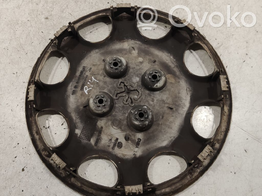 Peugeot 206 R14 wheel hub/cap/trim 