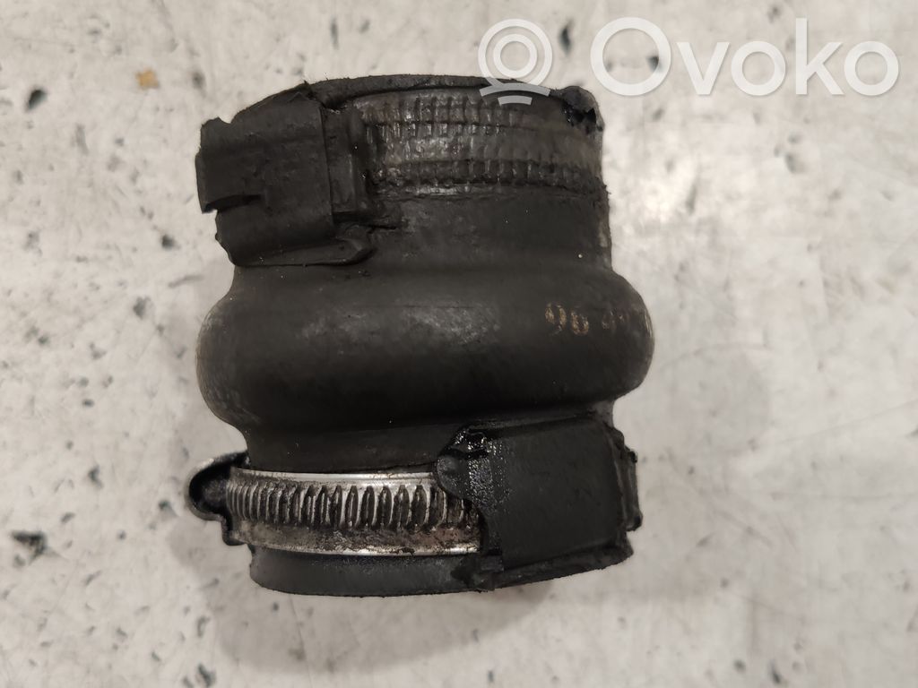 Peugeot 407 Air intake hose/pipe 
