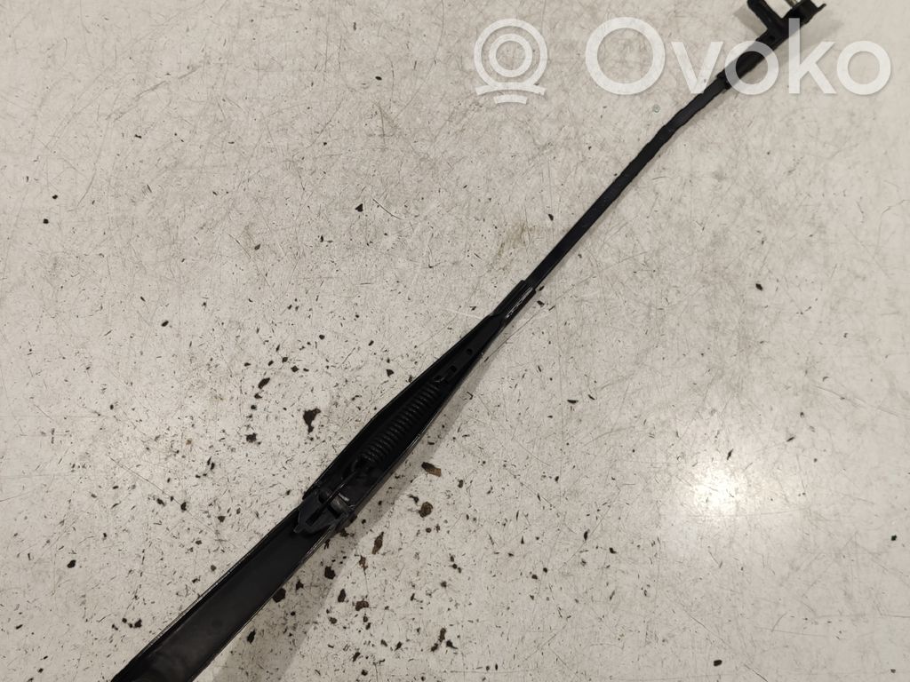 Ford Focus Front wiper blade arm 