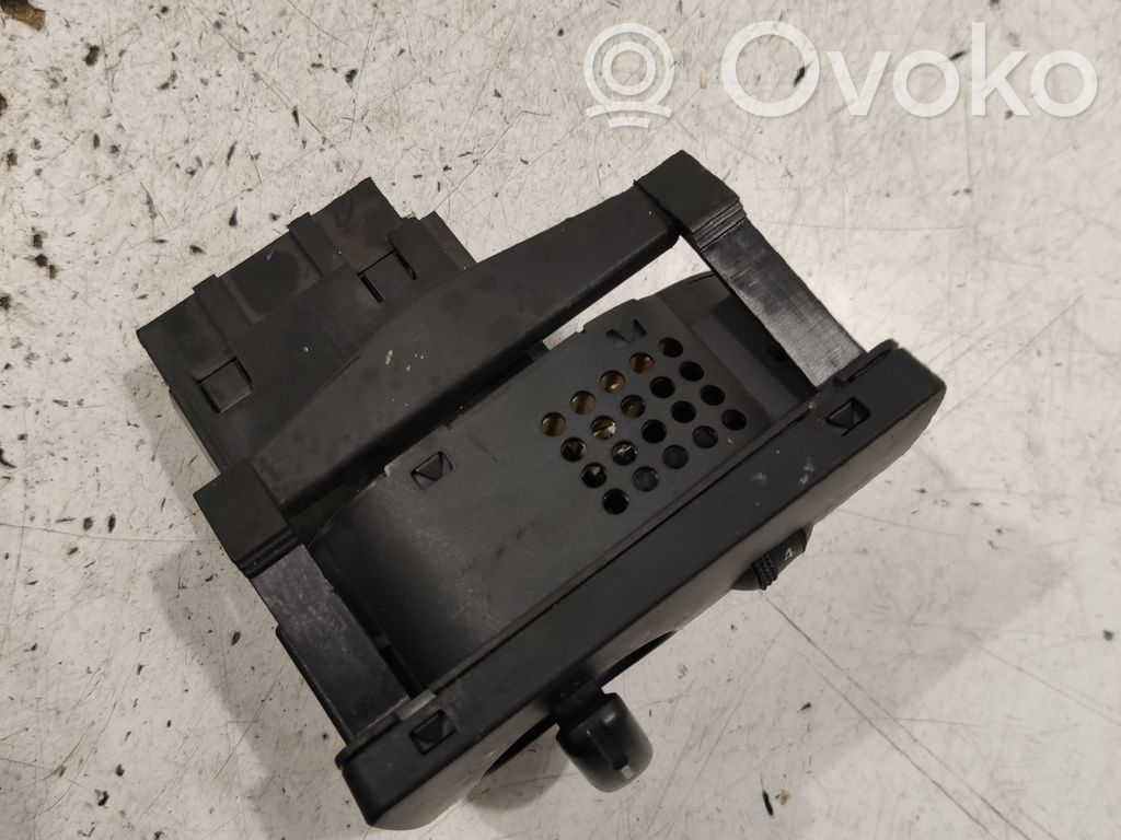 Ford Focus Light switch 