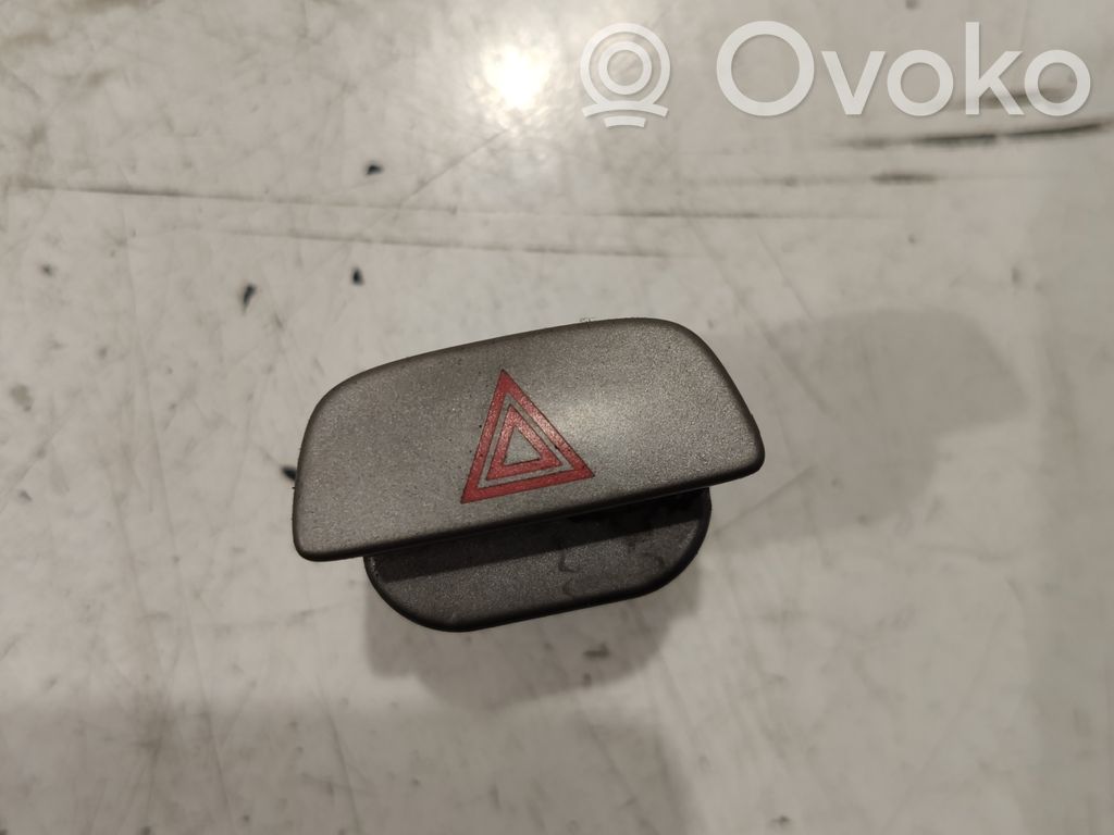 Botón interruptor de luz de peligro   8M5T13A350AB