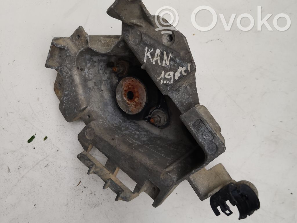 Renault Kangoo I Variklio tvirtinimo kronšteinas 