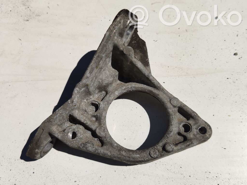 Renault Megane II Support/coussin de moteur 