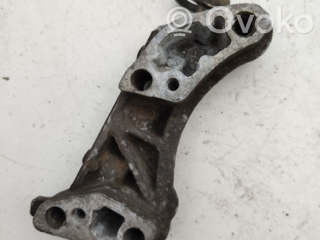 Citroen C2 Engine mounting bracket 
