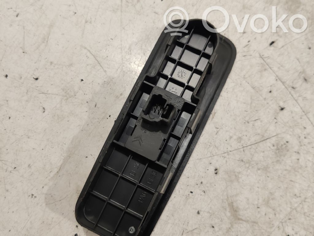 Fiat Ulysse Electric window control switch 