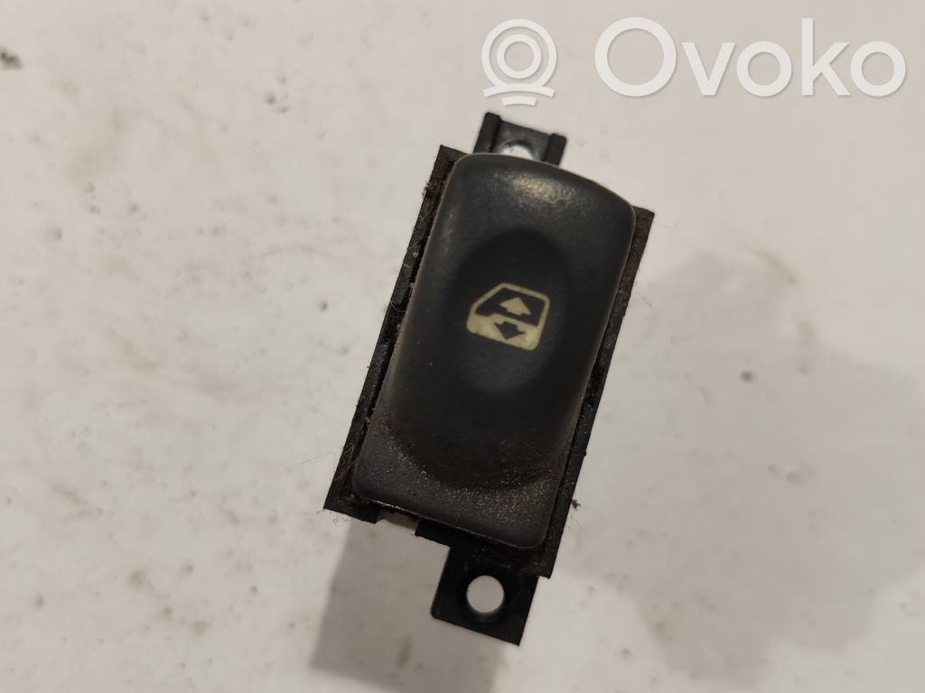 Renault Espace III Electric window control switch 