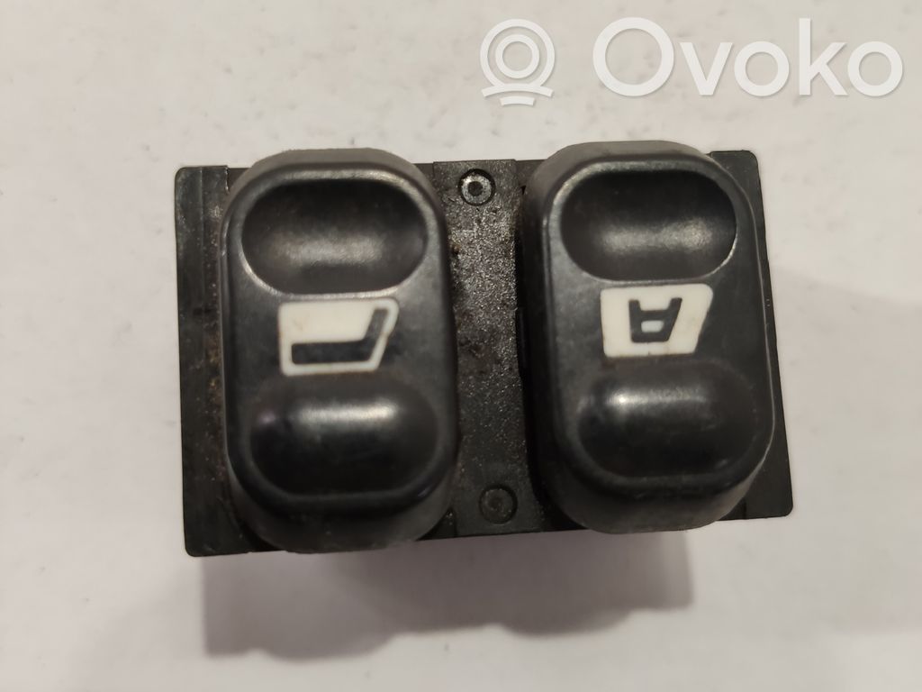 Peugeot 406 Electric window control switch 