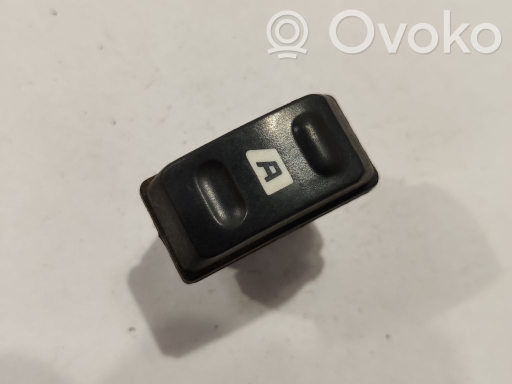 Citroen Xsara Picasso Electric window control switch 