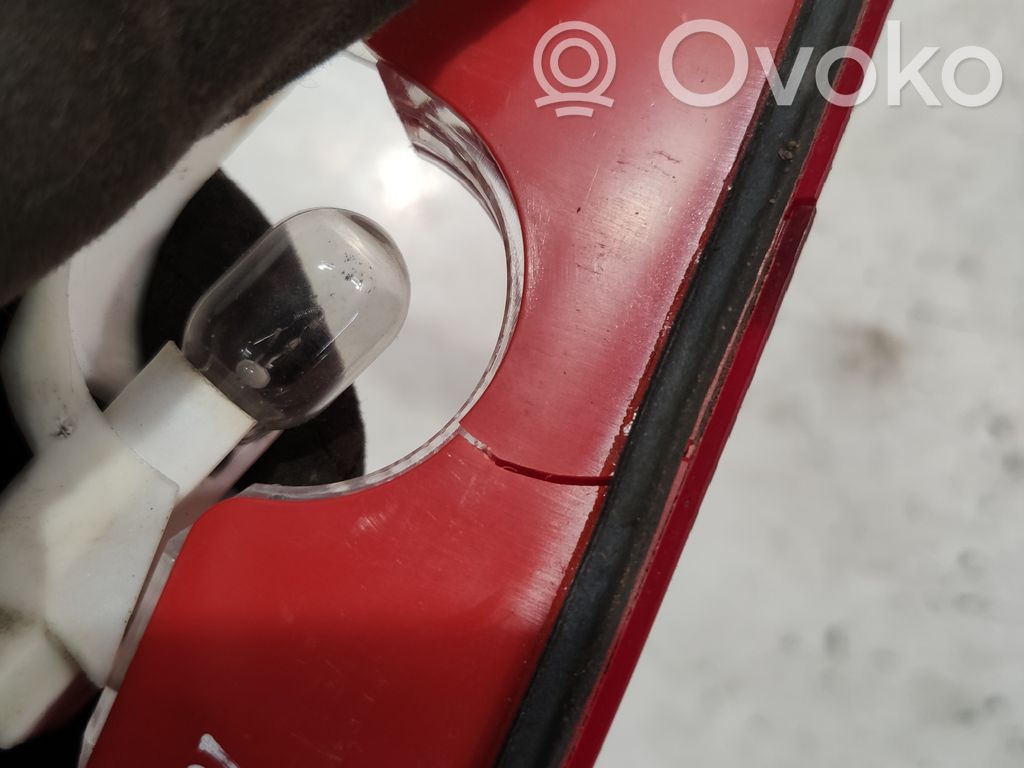 Citroen Berlingo Third/center stoplight 