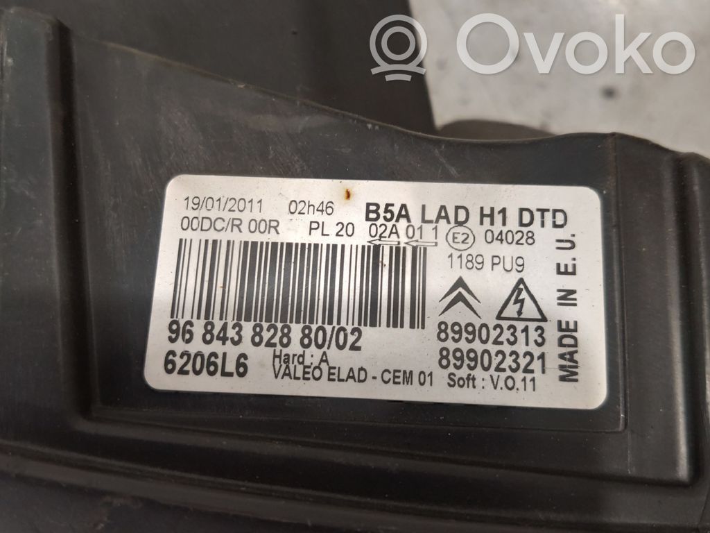 Citroen C4 II Priekšējais lukturis 