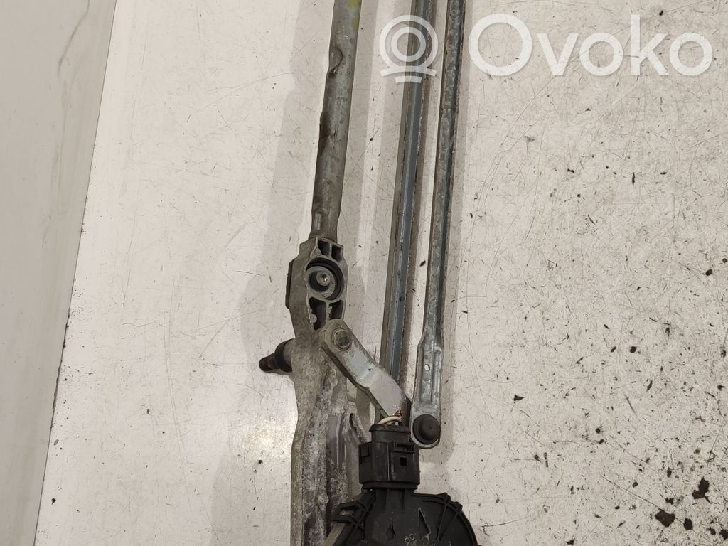 Ford Focus Front wiper linkage and motor 