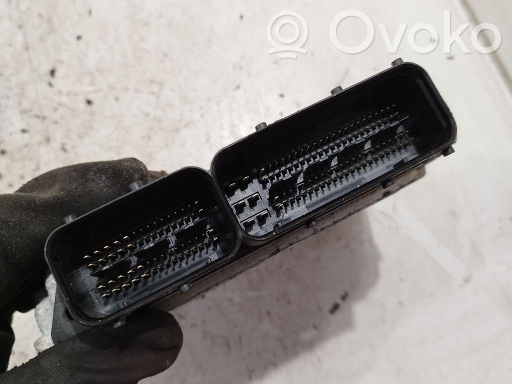 Volkswagen PASSAT B6 Engine control unit/module ECU 