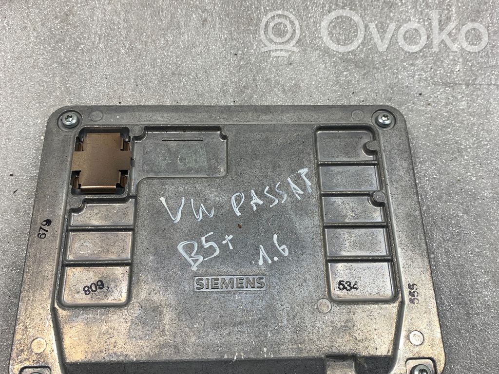 Volkswagen PASSAT B5.5 Engine control unit/module 