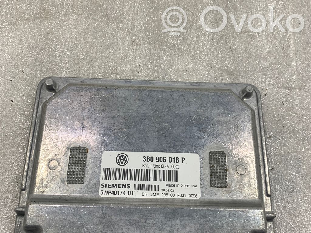Volkswagen PASSAT B5.5 Engine control unit/module 